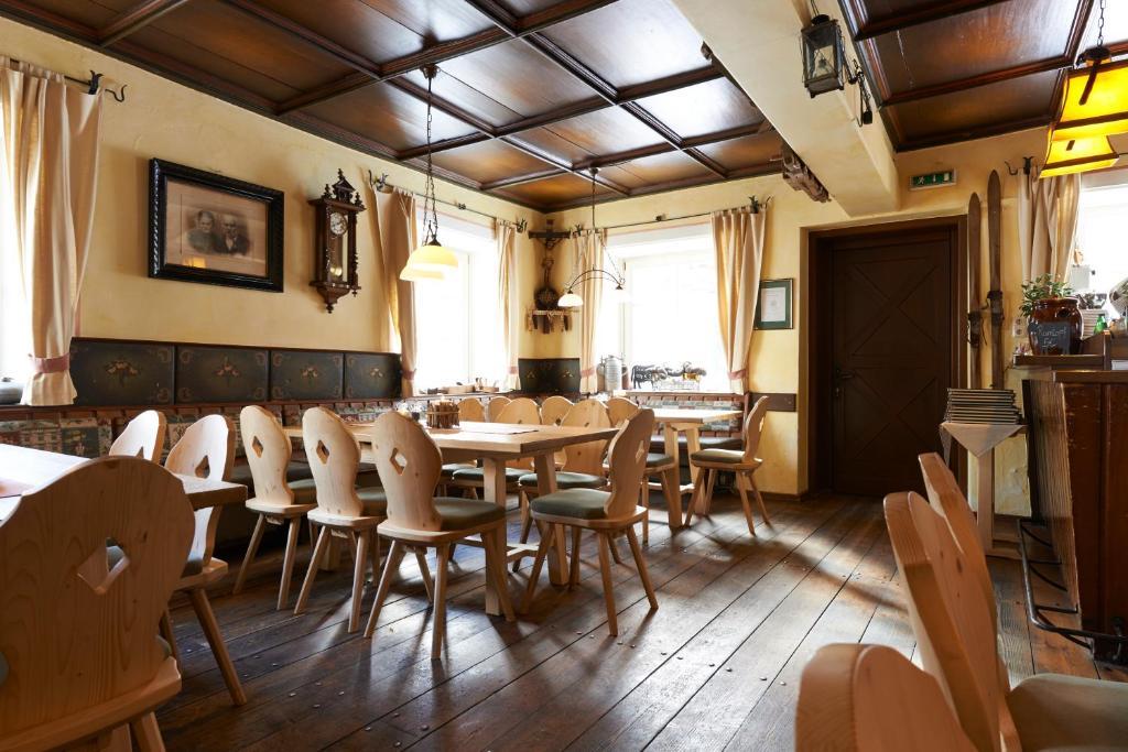 Hotelchen Doellacher Dorfwirtshaus Großkirchheim Стая снимка